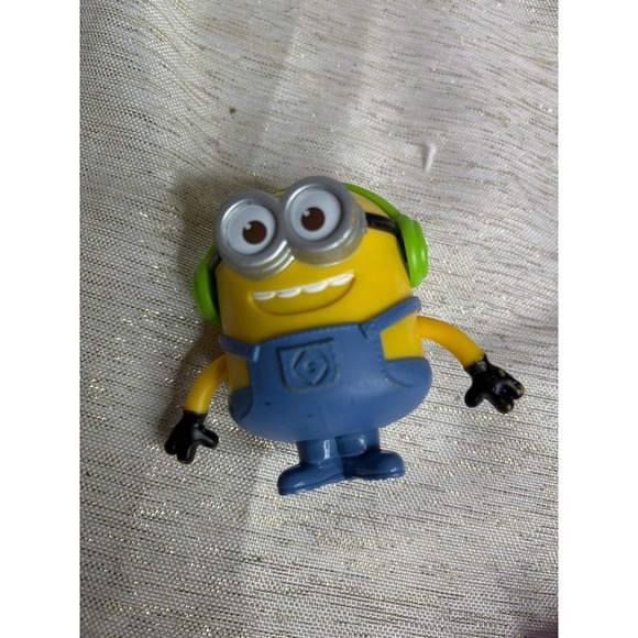 Minions Large Lot of Minions Despicable Me Movies 8 - Picture 4 of 10